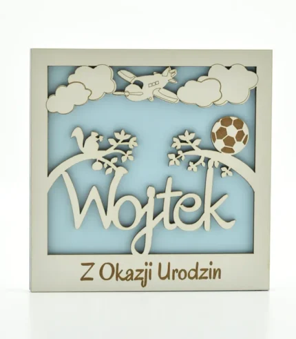 Kartka drewniana na urodziny z imieniem Wojtek, 14×14 cm