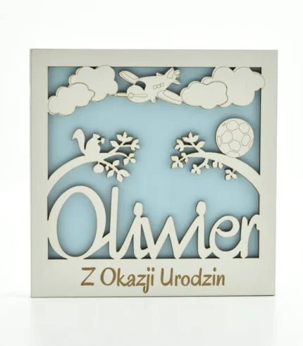 Kartka drewniana na urodziny z imieniem Oliwier, 14×14 cm